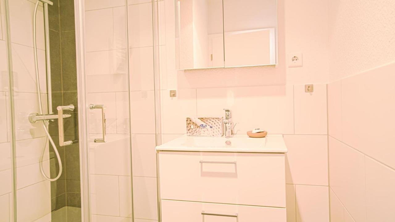 וגנרוגה Seepferdchen - Kuscheliges Apartment Mit Meerblick-Balkon מראה חיצוני תמונה